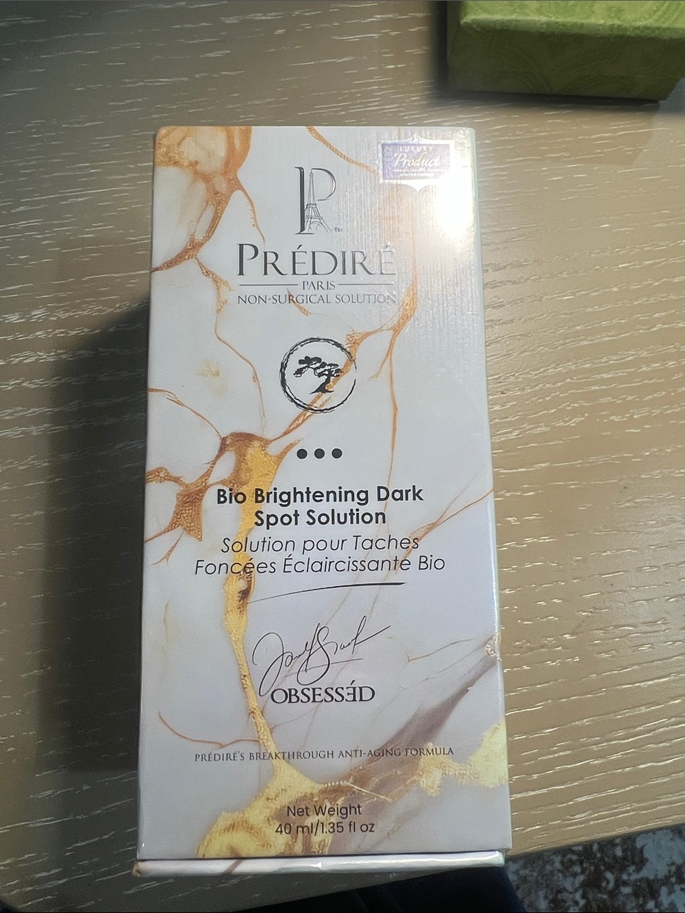 Prédiré Bio Brightening Dark Spot Solution - White with Gold Accents